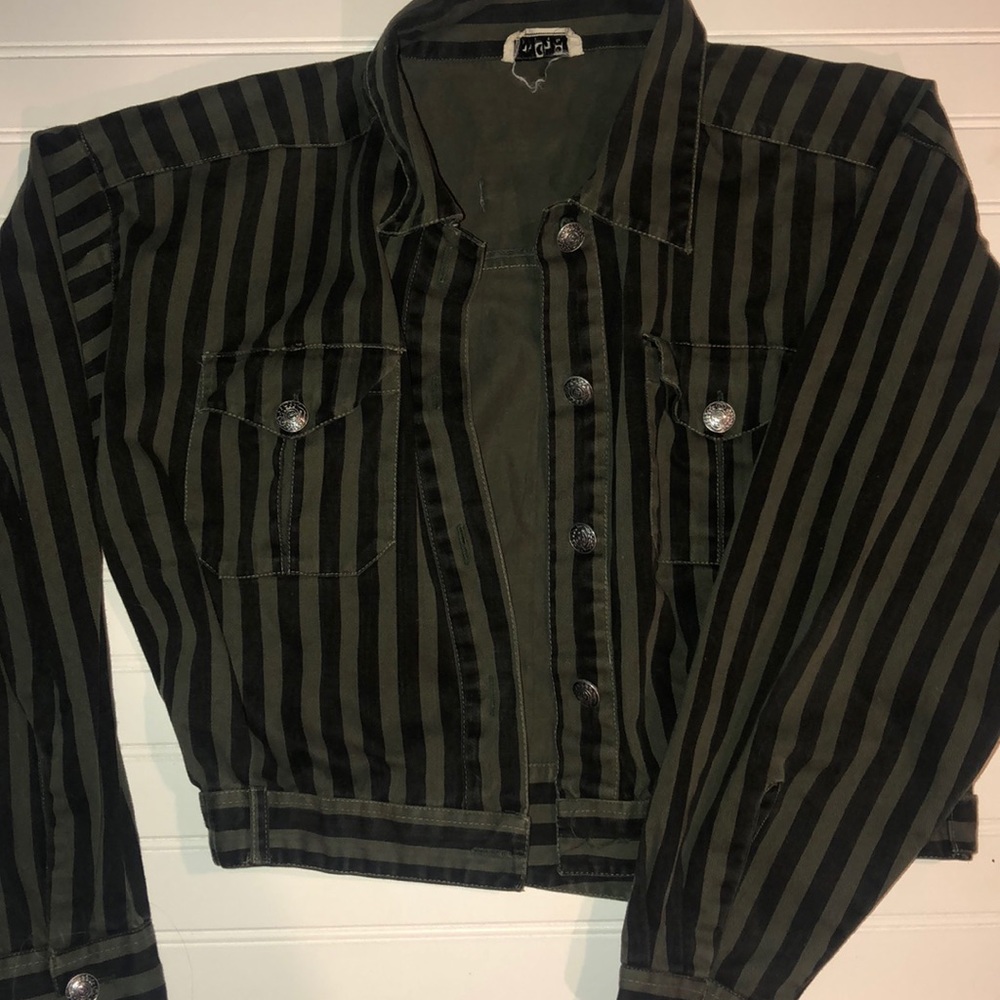 🎀🎀cropped striped denim jacket